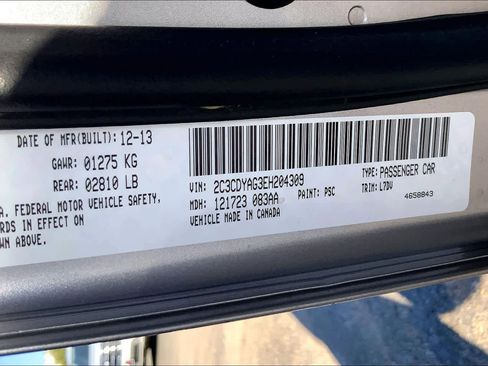 Used 2014 Dodge Challenger SXT image 29