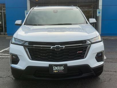 Used 2023 Chevrolet Traverse RS