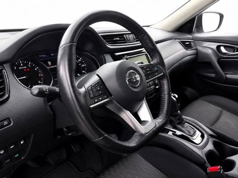 Used 2019 Nissan Rogue SV w/ Premium Package AWD/4WD image 15