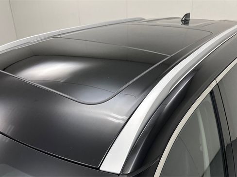 Certified 2023 Nissan Rogue SL w/ SL Premium Package image 11