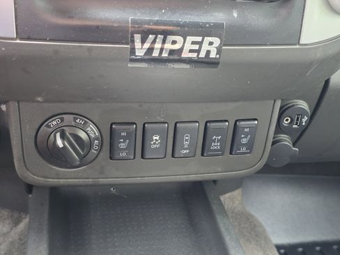 Used 2017 Nissan Frontier PRO-4X AWD/4WD image 22