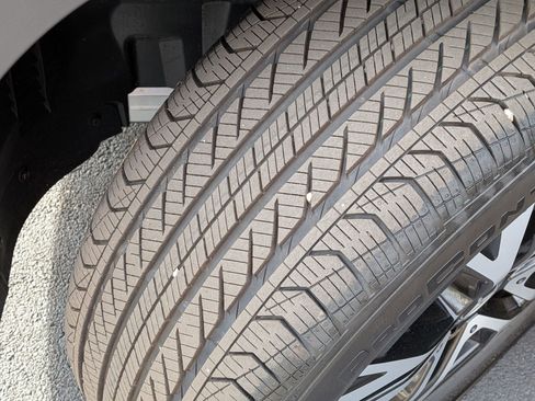 New 2026 Mercedes-Benz GLB 250 4MATIC image 12