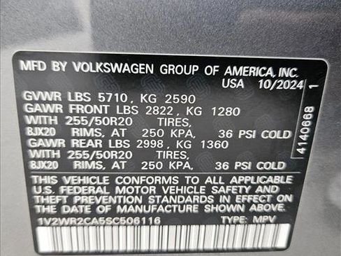 Used 2025 Volkswagen Atlas SE image 27