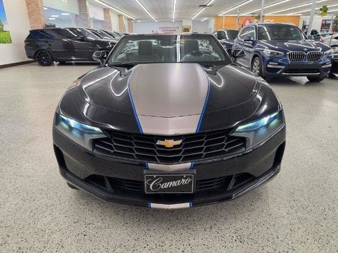 Used 2021 Chevrolet Camaro LT RWD image 9