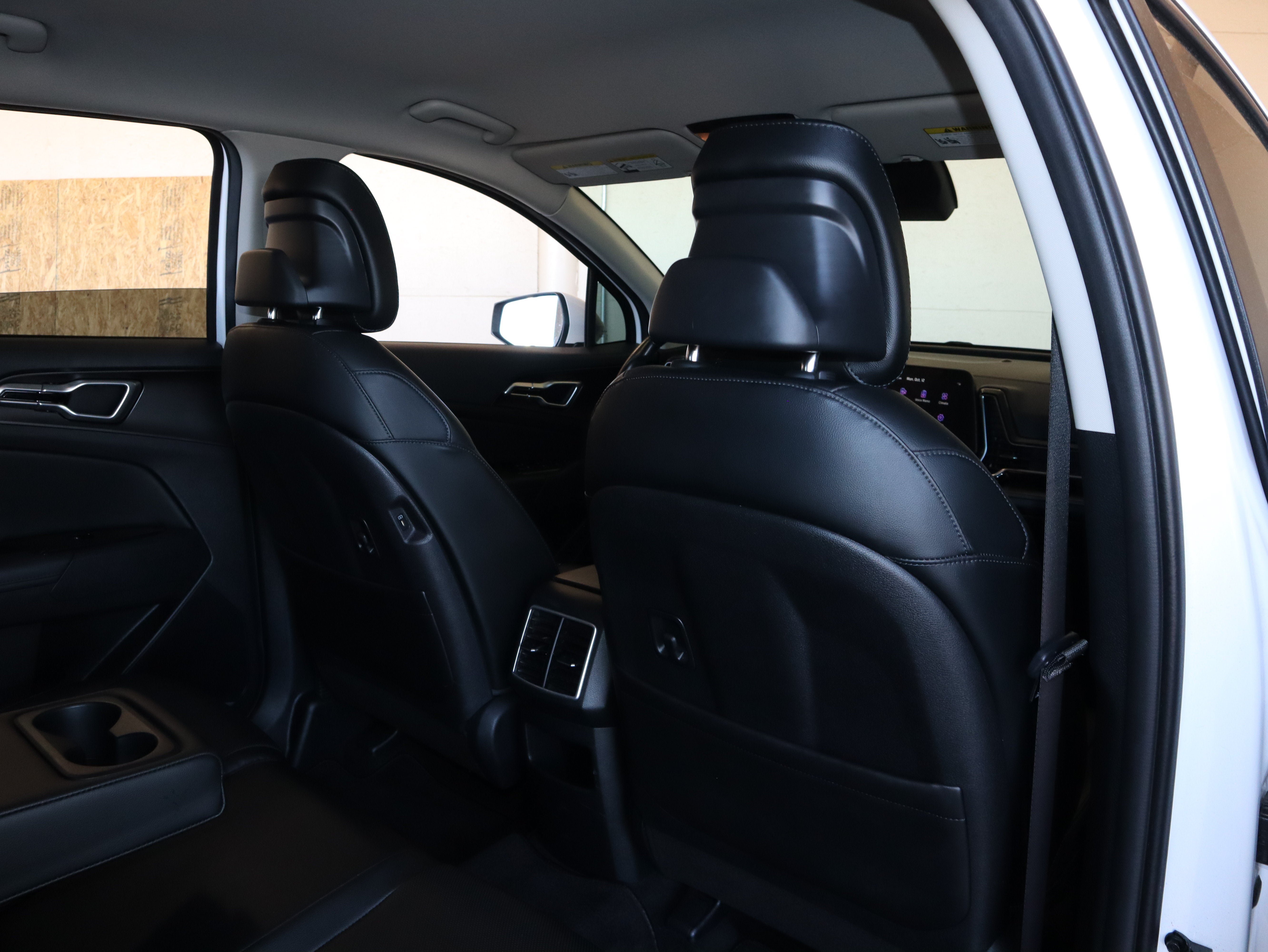 Used 2023 Kia Sportage EX FWD image 40