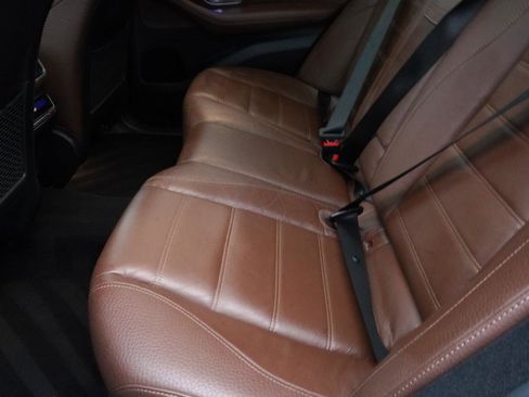 Used 2024 Mercedes-Benz GLE 350 4MATIC w/ AMG Line Exterior image 46
