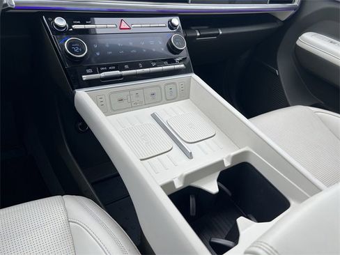 Used 2025 Hyundai Santa Fe Calligraphy image 23