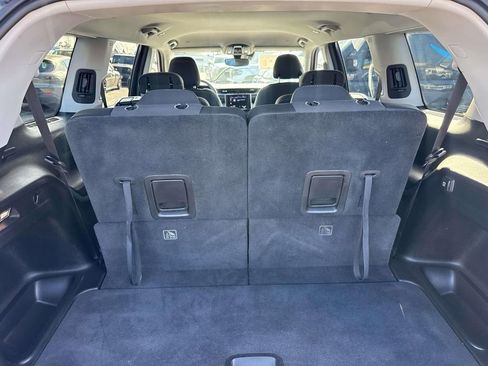 Used 2023 Jeep Grand Cherokee L Laredo AWD/4WD image 6
