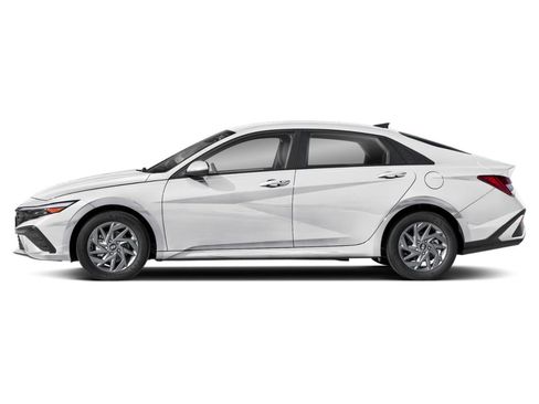 New 2026 Hyundai Elantra Hybrid FWD image 24