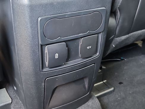 Used 2023 Ford Explorer XLT w/ Equipment Group 202A RWD image 23