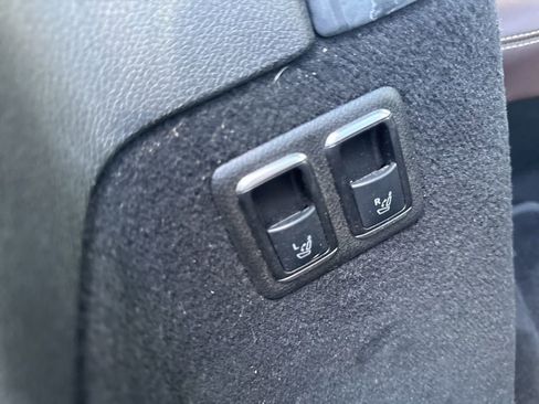 Used 2015 Mercedes-Benz GL 63 AMG 4MATIC image 40