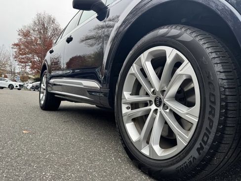 Certified 2025 Audi Q7 2.0T Premium image 9