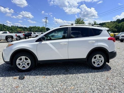 Used 2013 Toyota RAV4 LE FWD image 5