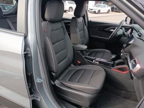 Used 2023 Chevrolet TrailBlazer RS w/ Convenience Package image 11