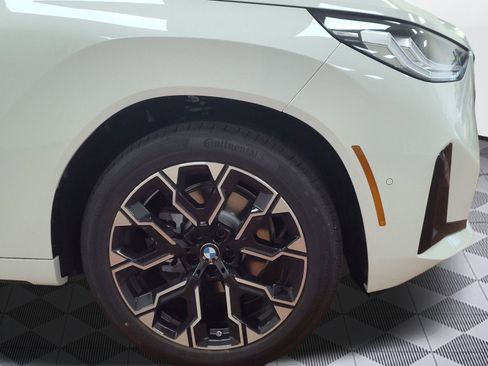 Used 2025 BMW X3 xDrive30i w/ M Sport Package image 12