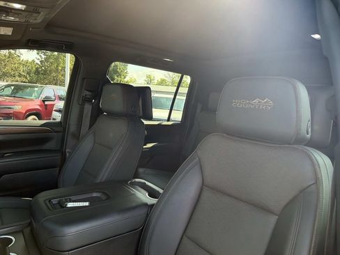 Used 2024 Chevrolet Suburban High Country w/ Advanced Technology Package AWD/4WD image 24