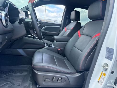 Used 2024 Chevrolet Colorado Z71 w/ Z71 Convenience Package 2 AWD/4WD image 15