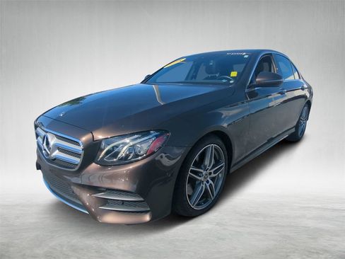Used 2018 Mercedes-Benz E 300 image 7