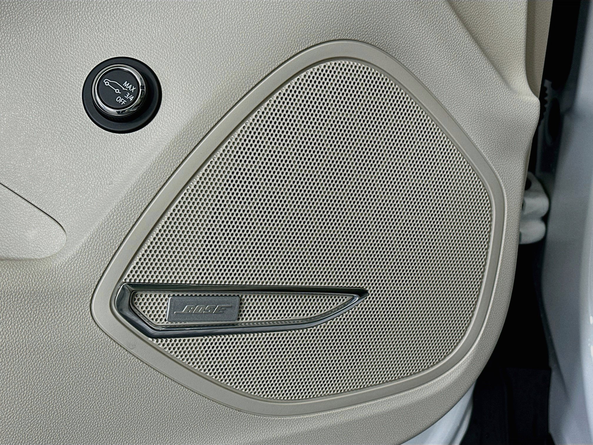 Used 2022 Buick Envision Avenir w/ Technology Package II FWD image 19