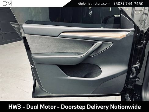 Used 2023 Tesla Model Y Performance AWD/4WD image 25