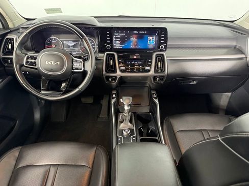 Used 2023 Kia Sorento S FWD image 13