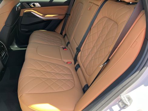 New 2026 BMW X5 xDrive40i AWD/4WD image 19