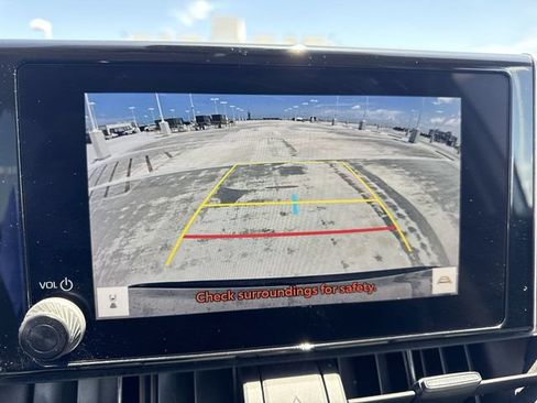 Used 2023 Toyota RAV4 XLE FWD image 17