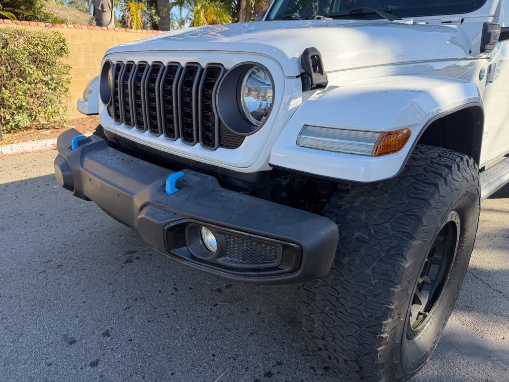 Used 2024 Jeep Wrangler Unlimited AWD/4WD image 6
