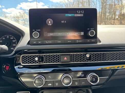 Certified 2024 Honda Civic Sport image 21