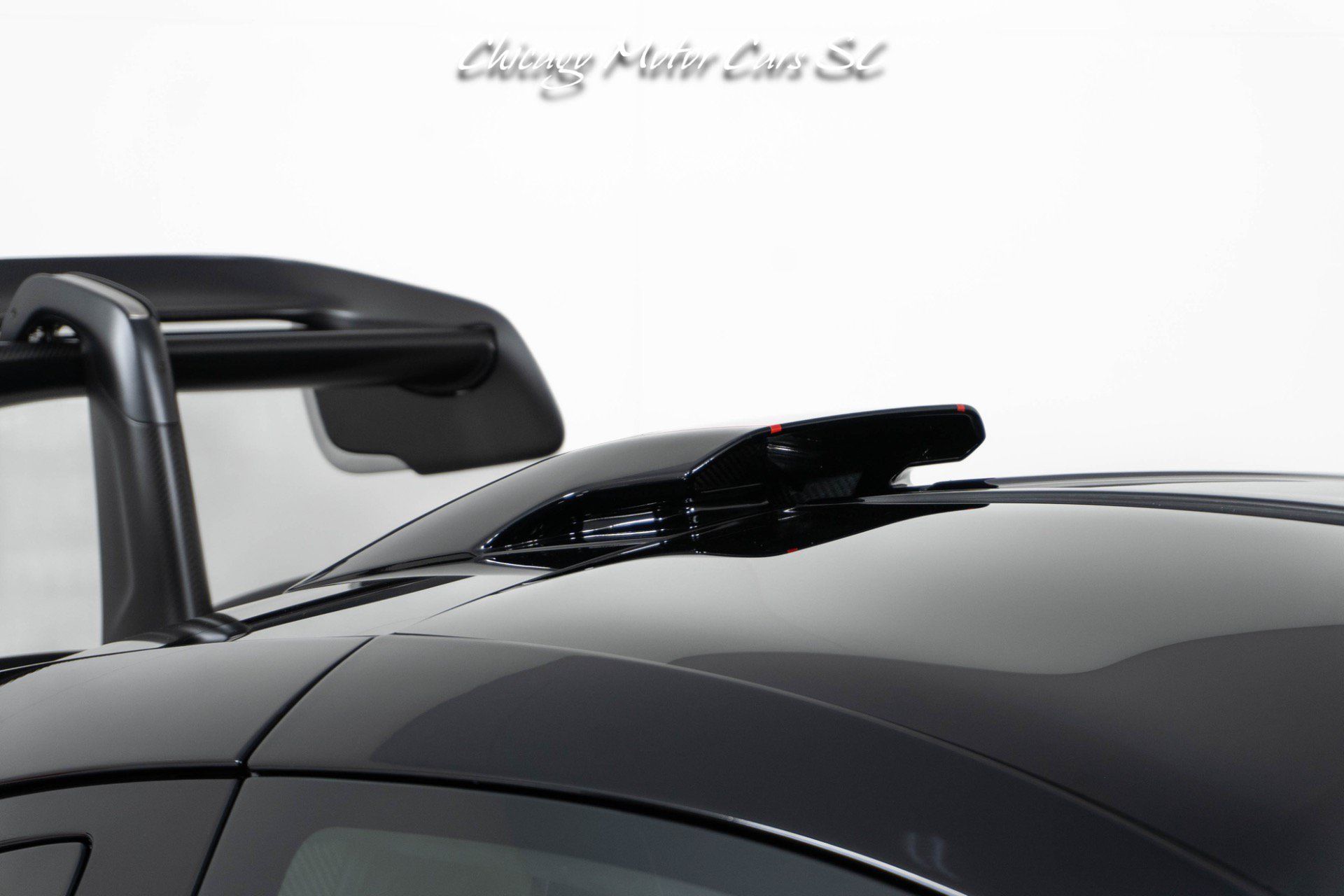 Used 2019 McLaren Senna RWD image 15