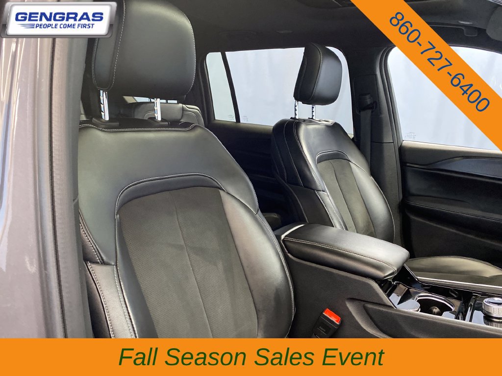 Used 2023 Jeep Grand Cherokee L Altitude AWD/4WD image 44