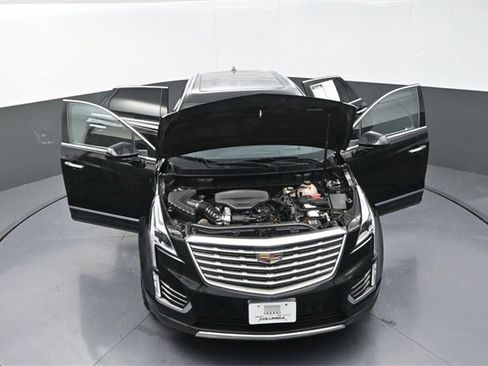 Used 2017 Cadillac XT5 Platinum image 26