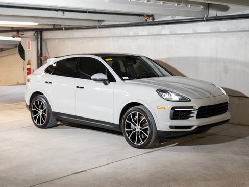 Certified 2023 Porsche Cayenne Coupe AWD/4WD image 7