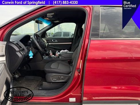 Used 2018 Ford Explorer XLT image 10