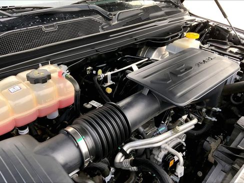 Used 2023 RAM 1500 Big Horn AWD/4WD image 32