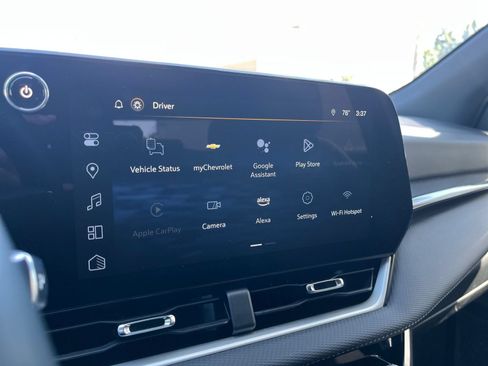 Used 2025 Chevrolet Equinox LT FWD image 16