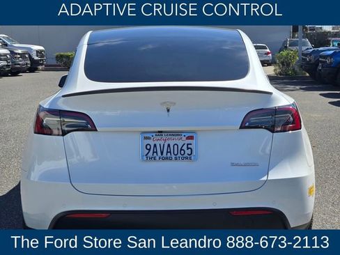 Used 2022 Tesla Model Y Performance image 11