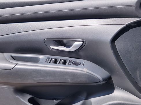 Certified 2025 Hyundai Santa Cruz SE AWD/4WD image 9