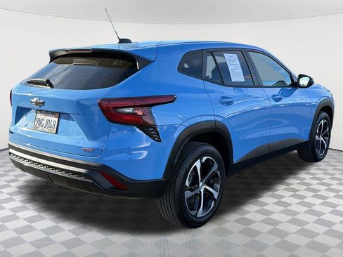 Used 2024 Chevrolet Trax RS w/ Driver Confidence Package image 5