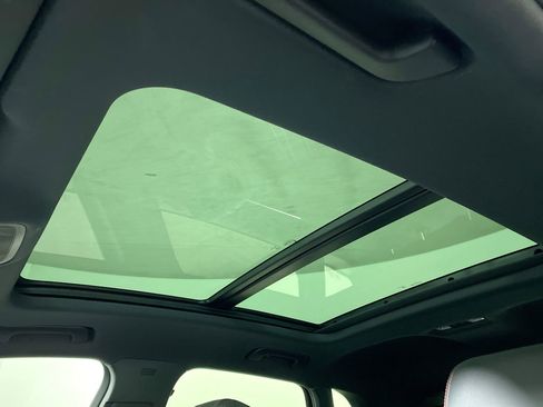 Certified 2025 Audi Q3 2.0T Premium Plus w/ Premium Plus Package image 18