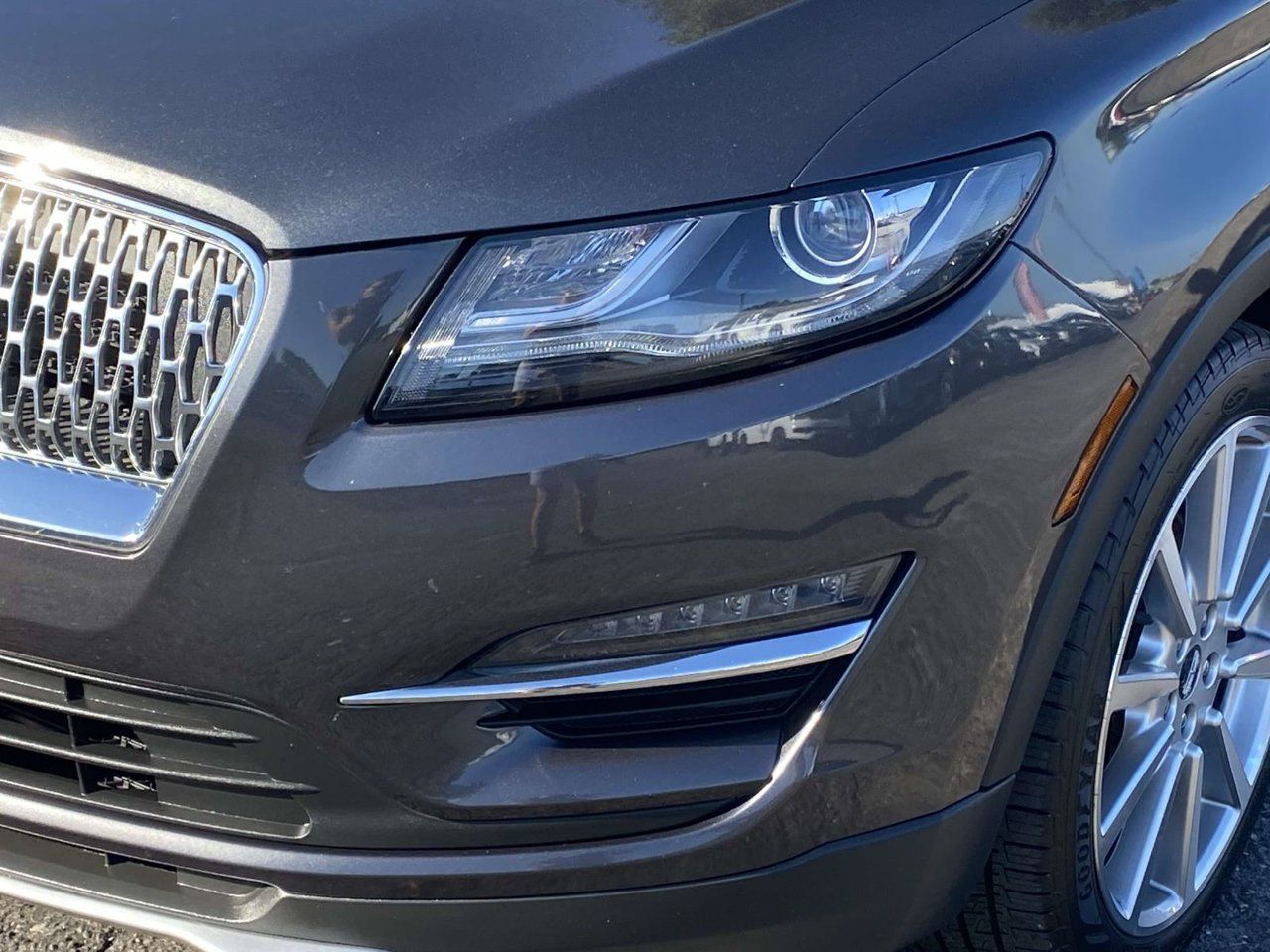 Used 2019 Lincoln MKC Reserve FWD image 4