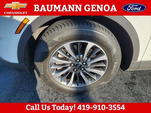 Used 2021 Lincoln Nautilus FWD w/ Equipment Group 101A image 24