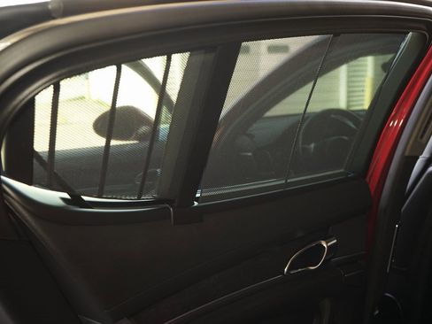 Used 2016 Porsche Panamera 4S image 21