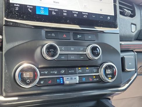 Used 2023 Ford Expedition Limited RWD image 29