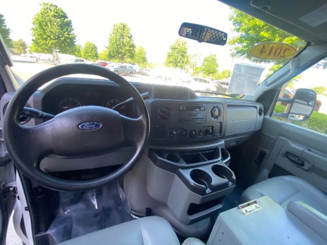 Used 2014 Ford E-150 and Econoline 150 RWD image 14