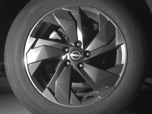 Used 2025 Nissan Rogue SV image 15