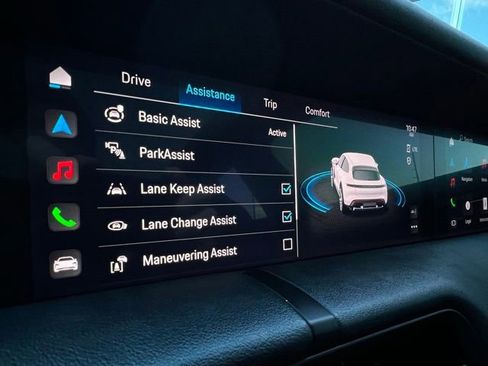 Used 2022 Porsche Taycan 4 Cross Turismo w/ Premium Package image 23