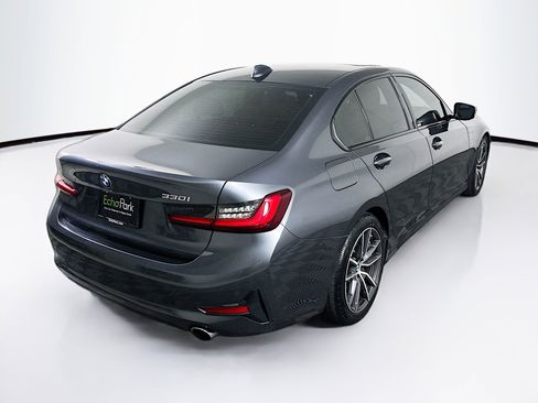 Used 2022 BMW 330i Sedan w/ Driving Assistance Package RWD image 9