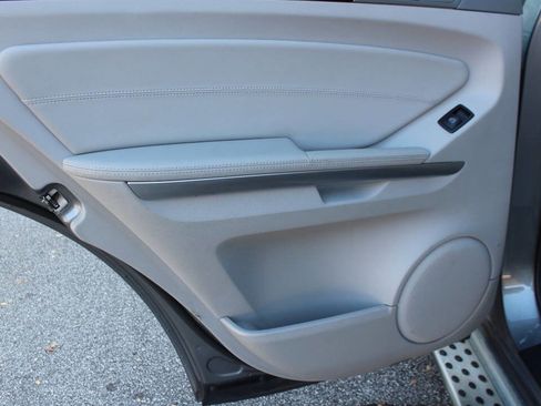 Used 2011 Mercedes-Benz ML 350 2WD image 14