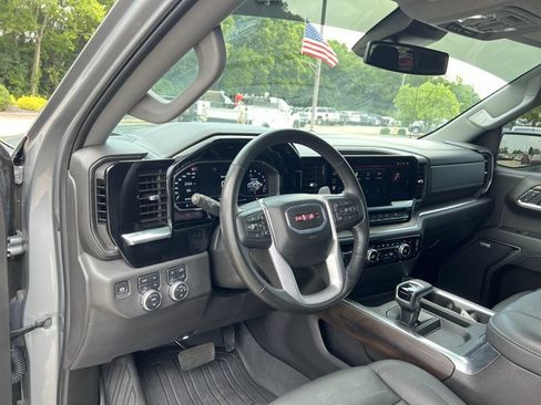 Used 2025 GMC Sierra 1500 SLT w/ SLT Premium Plus Package AWD/4WD image 10